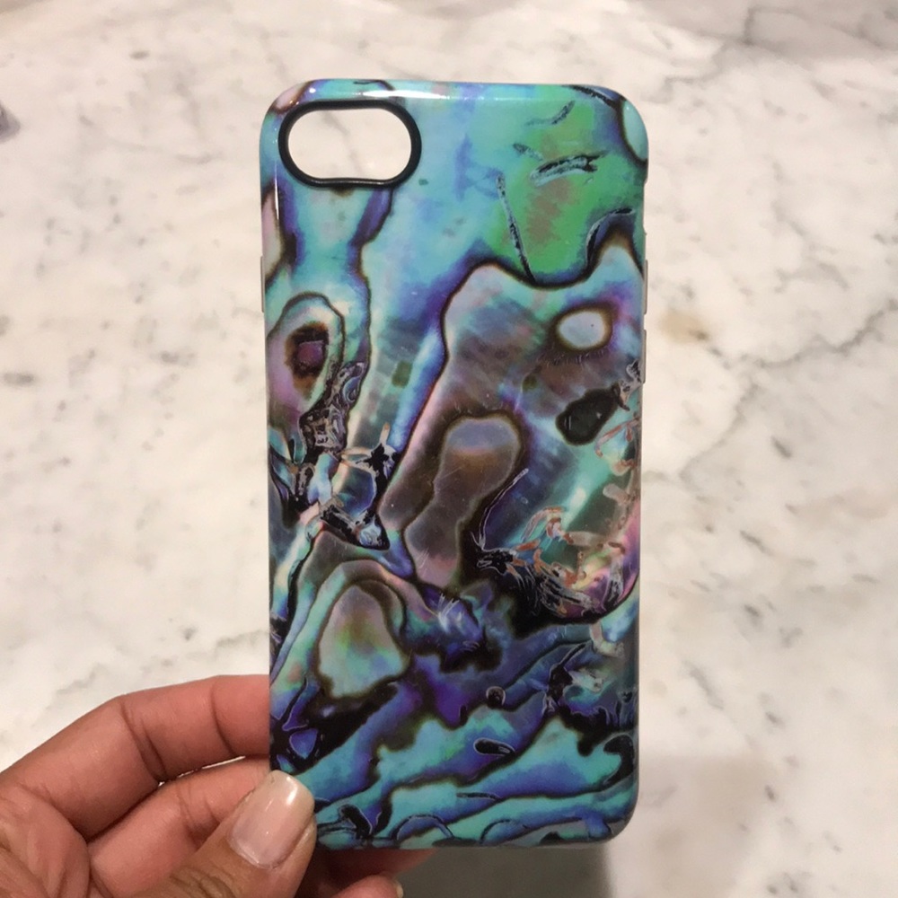 Abalone design, iPhone 7 and iPhone 8 case